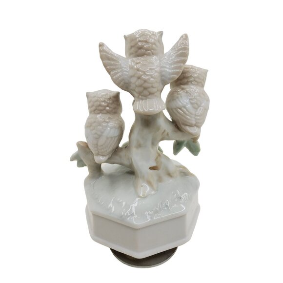 Vintage Porcelain Owl Rotating Music Box featuring 3 cute owls on a Branch, work - Picture 3 of 3